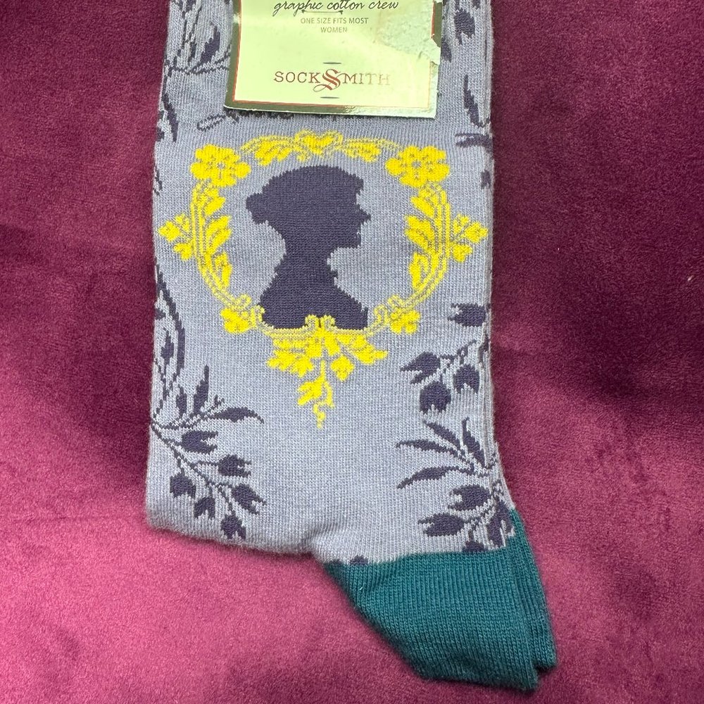 Jane Austen NWT Lavender Crew Socks